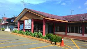 We wait so long we see the doctor for a few minutes and we wait again to take our medicine all that for just rm1 if doctor of nurs sometime ther are so mean that's okey how many people go in go out inside. Malaysian Panel Hospital Directory