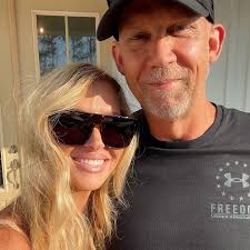 🏡❤️🥰 Our new home is coming together~ our move in date is July 1 and we  are super excited ❤️ I love that the golden hour sun hits the front of the