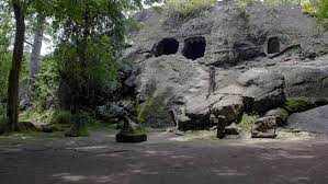 Maybe you would like to learn more about one of these? Harga Tiket Dan Rute Lokasi Goa Selomangleng Kediri Sejarah Dan Keistimewaan Gambar Unik