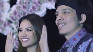 Listen to atta halilintar | soundcloud is an audio platform that lets you listen to what you love and 184 followers. Siang Ini Atta Halilintar Lamar Aurel Hermansyah Di Hotel Berbintang Tribunnews Com Mobile