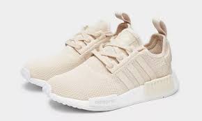 An adidas favourite since day one, the nmd_r1 proves that time isn't the only thing that creates icons. Adidas Nmd R1 Beige Hier Kaufen Snkraddicted