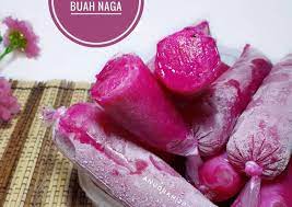 Es yang mudah ditemukan di berbagai daerah ini, memiliki rasa nikmat dan melepaskan dahaga. Kumpulan Buat 100 Es Lilin Buah Naga Yang Enak Best Recipes