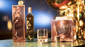 Welcome to the world of johnnie walker, home of exceptional scotch whiskies. The Johnnie Walker Blue Label Capsule Series By Tom Dixon Unveiled At Milan Design Week 2017 Chelsea Monthly