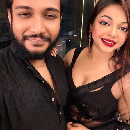 Indian woman confident and magnetic — wearing Kannauj love attar