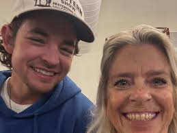 theonehelovesministry is my favorite! Sweet friendship! Lots of Jesus! The  absolute best!