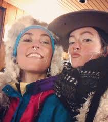 Larry Hunley's Instagram, Twitter & Facebook