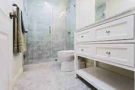 Browse 276 white carrara marble on houzz. Classical Carrara Marble Bathroom In Oak Park Traditional Bathroom Los Angeles By Metropolis Drafting And Construction Inc Houzz