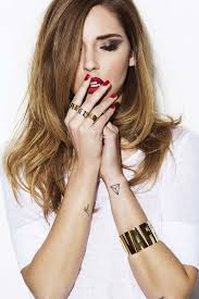 Which of the fashion icon's tattoos are you most connected to? Die 8 Besten Ideen Zu Chiara Ferragni Tattoo Tattoo Ideen Tattoos Tattoos Mit Namen