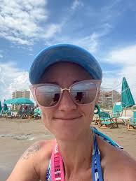 $1M founders hire to relieve pressure. $5M founders hire to increase  output. When I was growing Quest, I made the same rookie mistake as  everyone else: I hired people who could “help”