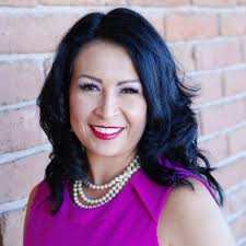 Diana Jimenez's Instagram, Twitter & Facebook