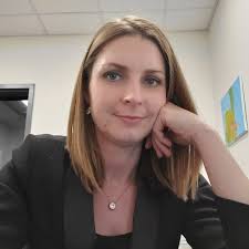 Halloween dorm decor for scary movie fans