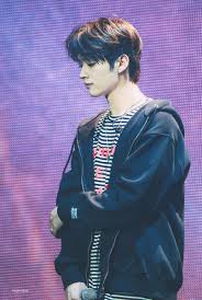 Lee minho stray kids lee know stray kids lee min ho k pop kpop wallpaper sung lee kids background kpop boy south korean boy band. Lee Minho Lee Know Lee Know Stray Kids Lee Know Lee Minho Stray Kids