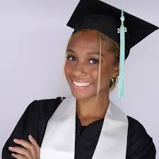 Meet Nailah Edmead a senior political science major with a minor in  sociology! She is currently a communications fellow with the Florida House  of Representatives under Omari Hardy, (a UM alum)! As