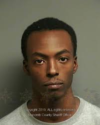 Davon Perry's Instagram, Twitter & Facebook