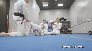 Vidio bokep xxxx thailan kungfu