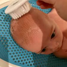 Regular baths can help remove dirt and bacteria, and keep his hair and skin healthy. Review Frezyderm Baby Shampoo Pretty Big Butterflies
