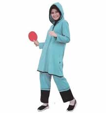 Baju olahraga wanita muslimah terdiri dari atasana kaos muslimah bawahan rok celana muslimah. 10 Model Baju Olahraga Muslimah Trend Terbaru 2021