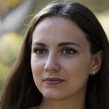 Dianna Garner's Instagram, Twitter & Facebook