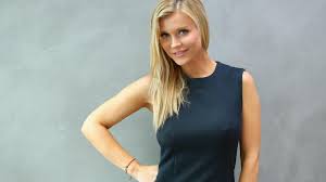 Последние твиты от joanna krupa (@joannakrupa). Victoria S Secret Engel Joanna Krupa Zeigt Ihren Positiven Schwangerschaftstest