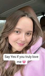 BE CV BK.2025-R-D BE CV BK.2025-R-D How cute do you thinkl 201 look without  makeup