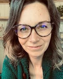 Ellen Lippert's Instagram, Twitter & Facebook