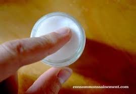 2 Recettes De Deodorants Un Liquide Et Un Solide J Ai Adopte La Version Liquide Depuis Plusieurs Annee Recette Deodorant Maison Deodorant Recettes Deodorants