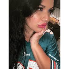 Karinafoxglam (@karinafoxglam) • Facebook