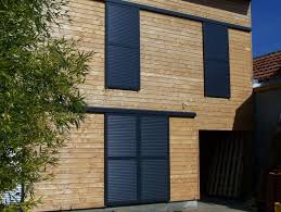 Epingle Par Marie Enjaux Sur Caxias Caroline Volet Coulissant Bardage Bois Exterieur Couleur Facade