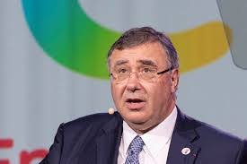 Ted Helms's Instagram, Twitter & Facebook