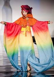 Bahkan ada beberapa yang memang sengaja didesain untuk konsep casual. 140 Dian Pelangi Ideas Hijab Fashion Fashion Muslim Fashion