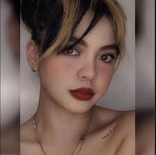 Sino sa kanila ang... ⬇️ Anak...