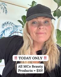 50% off today!! $19 (reg $38) https://amzn.to/45YOcoU Too Faced Sun Bunny  Bronzer