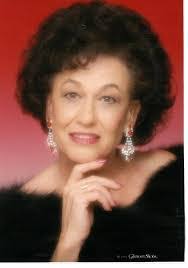 Carolyn Rutherford's Instagram, Twitter & Facebook