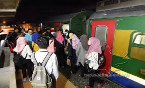 Nomer kereta yang dimiliki oleh penataran adalah 429, 431 dan juga 433 dengan kelas ekonomi. Rakyat Kimanis Mahu Perkhidmatan Kereta Api Dinaik Taraf Sabah Post