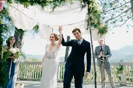 Happy fourth to john mulaney and annamarie tendler. John Mulaney Wedding John Mulaney S Wedding In The Catskills