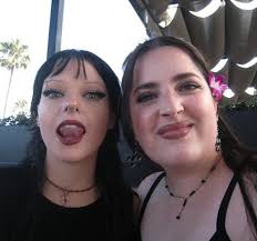 sophia (@sophizle) • Instagram photos and videos