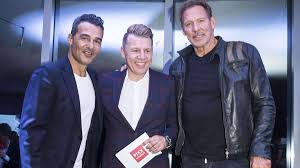 Facebook gives people the power to. Tv Star Erol Sander Neubeginn Mit Kind Kegel Und Hunden In Promi Region Sudlich Von Munchen Stars