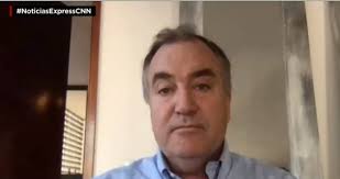 Y es que durante la jornada, chile vamos inscribió a sus candidatos a las primarias presidenciales, momento en que el representante de evópoli llegó al servel en una llamativa motocicleta de color naranjo flúor. Ignacio Briones The Clinic Reportajes Noticias Podcast Videos Y Humor