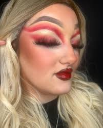 Drag makeup application carried out my level 2 media makeup student, Abbie  Collins! 👏🏻 ❤️