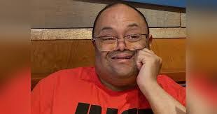 Steven Earl's Instagram, Twitter & Facebook