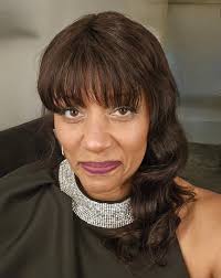 Please join me in a rousing chorus of "HaPpY BiRtHdAy" to the talented,  hardworking, beautiful, best-cousin-ever Cathy Borges !!! ❤️🌺❤️🌺❤️🌺❤️🌺