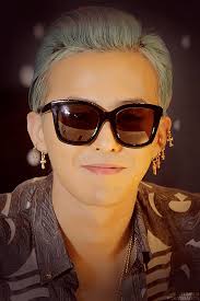 Gdragon Screw Earring These 9 Idols Have The Most Ear Piercings In K Pop Koreaboo G Dragon Bigbang G Dragon Top