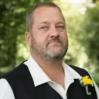 Ray Roark's Instagram, Twitter & Facebook