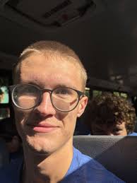 Last week, I wrapped up my internship with Goldman Sachs in the Credit  Research Group. What an amazing opportunity to work with some of the most  incredible people I have ever met