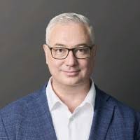 3100+ "Clint &" profiles