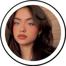 Estella Mckinney's Instagram, Twitter & Facebook