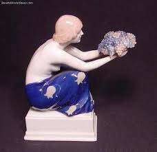 Great savings free delivery / collection on many items. Rare Art Deco Rosenthal Porcelain Figurine Traubenjaegerin Designed In 1917 Frauenfiguren Goldscheider Figur