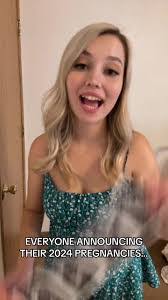 Elsa Spaulding's Instagram, Twitter & Facebook