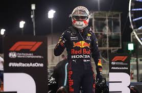 Looks even better in person in that video where he explained the helmet. F1 2021 Verstappen On Bahrain Pole We Re Keeping Our Feet On The Ground Marca