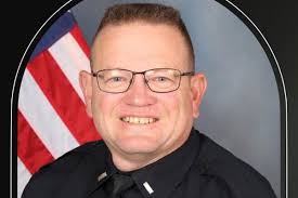 Police Lieutenant Drowns During Hunting Trip After Kayak Overturns